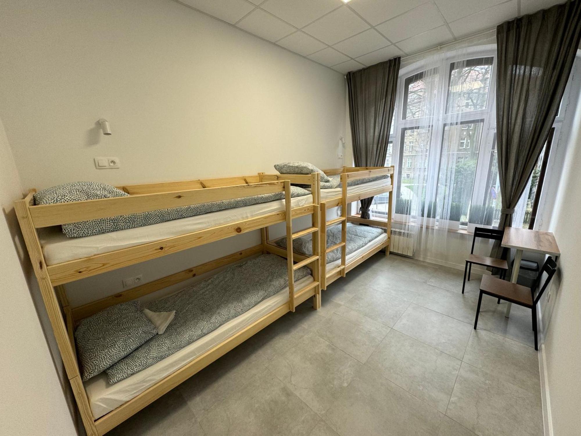Green Hostel Katowice - 24H Parking Εξωτερικό φωτογραφία