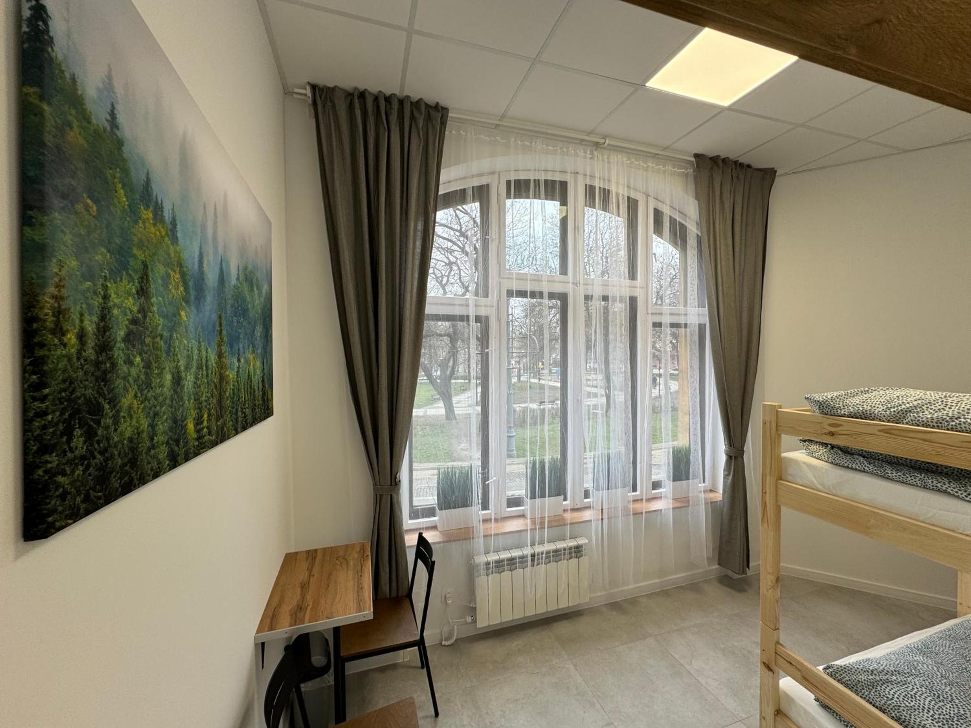 Green Hostel Katowice - 24H Parking Εξωτερικό φωτογραφία
